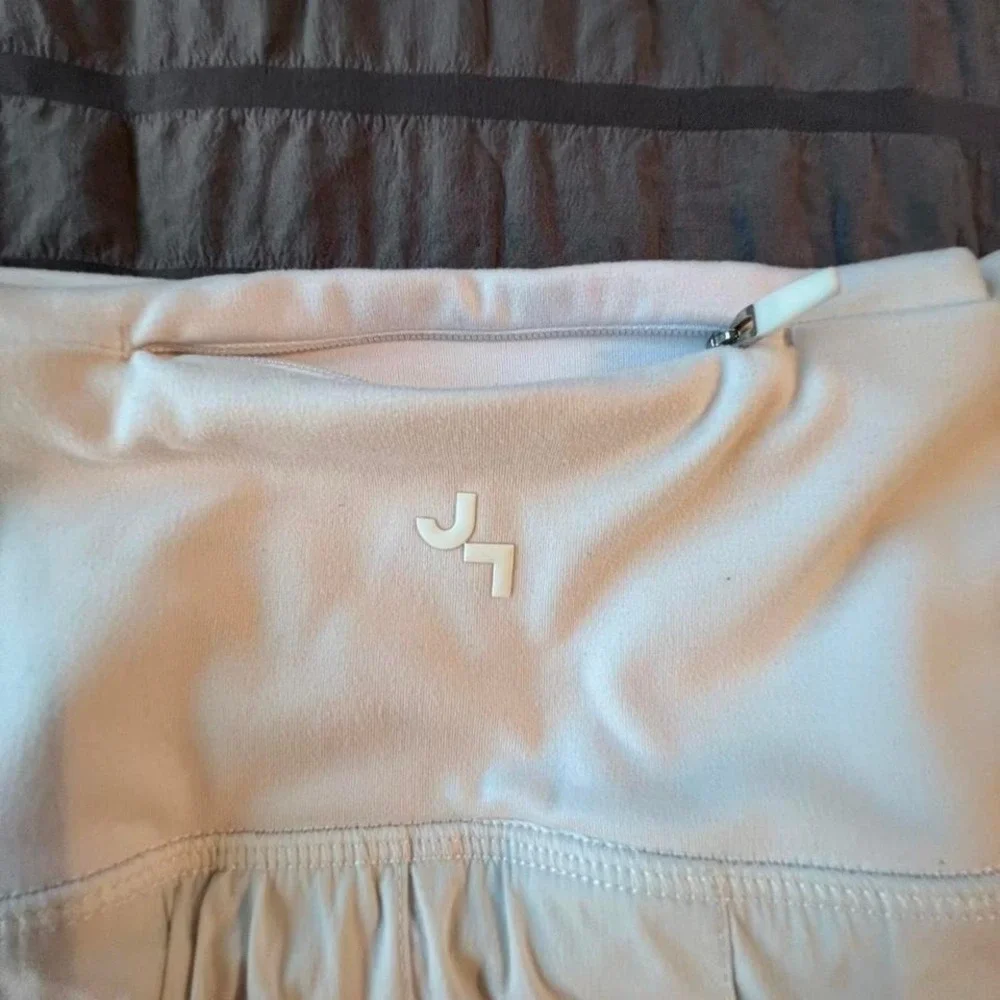 Joy Lab Pleated White Mini Tennis Skirt/Skort Women's Size Medium‎
